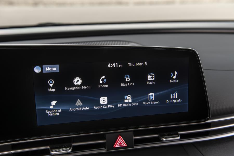 Детали интерьера Hyundai Elantra (CN7) 2020 года  (NA) (фото 43 из 67)